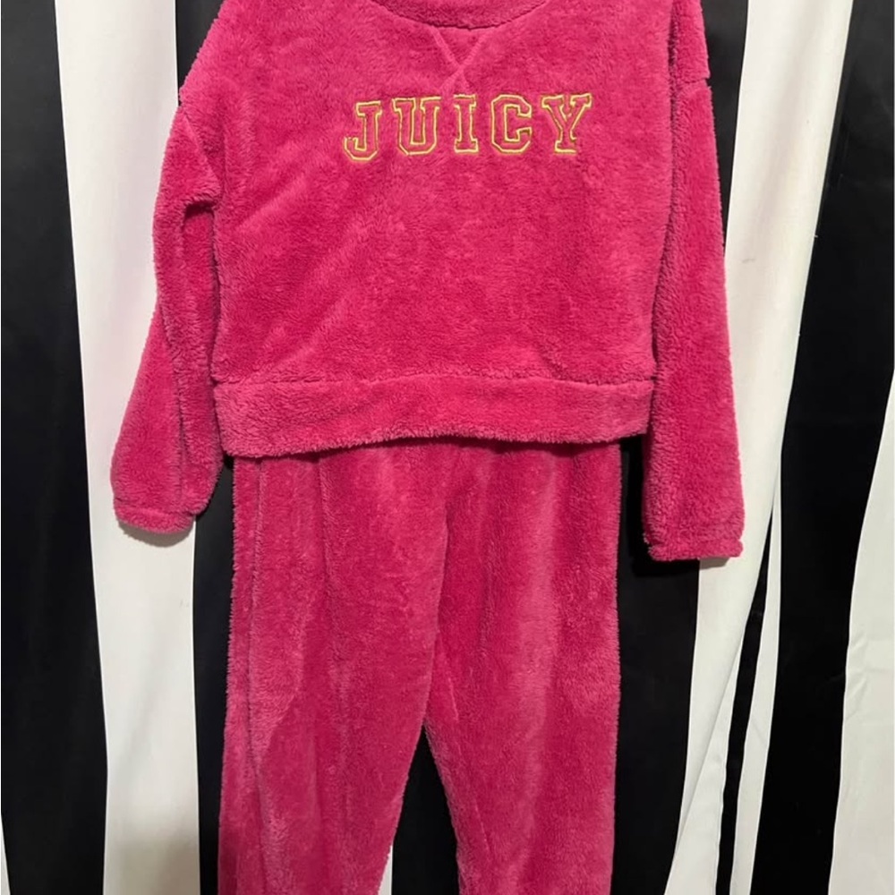 Juicy Couture Vibrant Pink Sleepwear